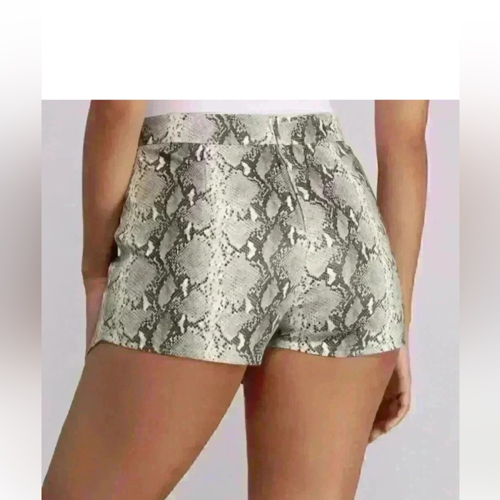 Cloud Ten Faux Leather Python Snake Print Wrap Skort Women’s size Large - Picture 3 of 14